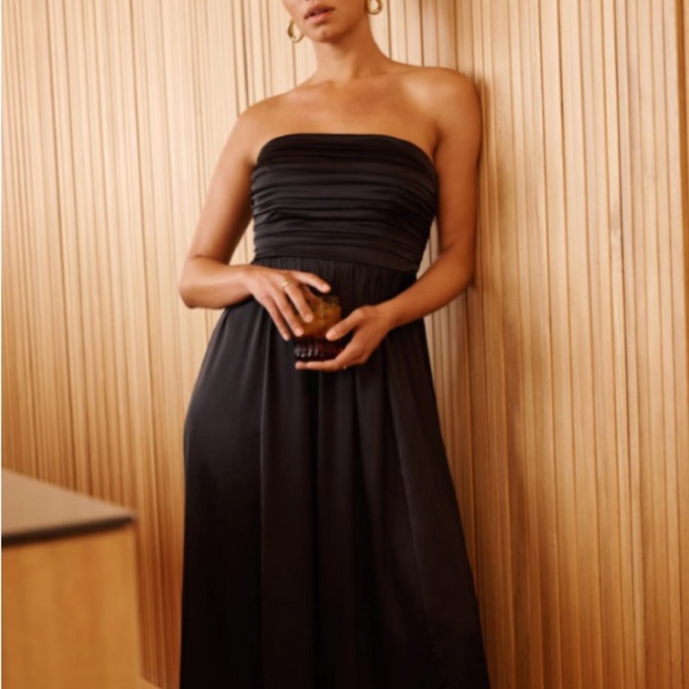 Abercrombie & Fitch Strapless Black Maxi Dress
